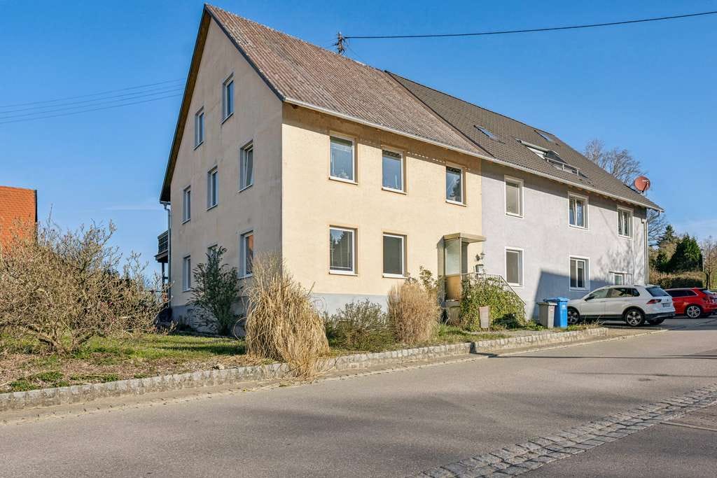 Immobilie in Herdwangen-Schönach - Seltene Chance in Herdwangen-Schönach!!! Gepflegtes  EFH mit 6 PKW-Stellplätzen und Carport!! - Bild 1