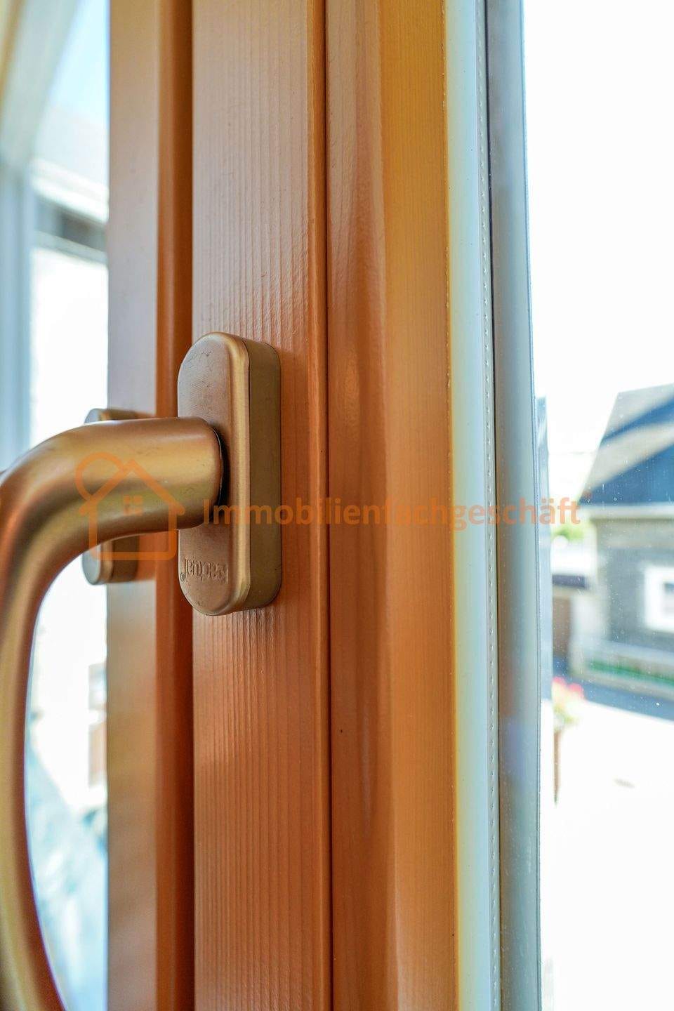 Immobilie in Neuhaus am Rennweg - Historisches Anwesen mit Geschichte und Potenzial - Bild 3