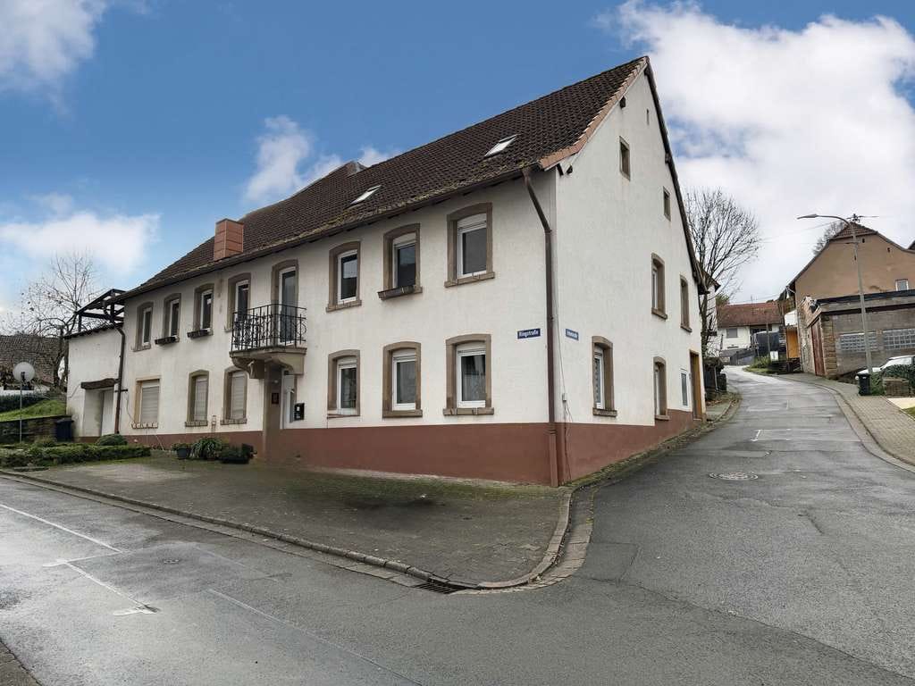 Immobilie in Horschbach - Dreifamilienhaus in Horschbach - mit Garage & Garten - Bild 2
