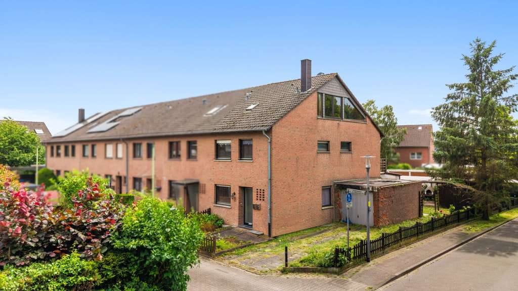 Immobilie in Niederzier - Sanierungsbedürftiges Reiheneckhaus mit überdachtem Freisitz, Garage und Entwicklungspotenzial - Bild 0