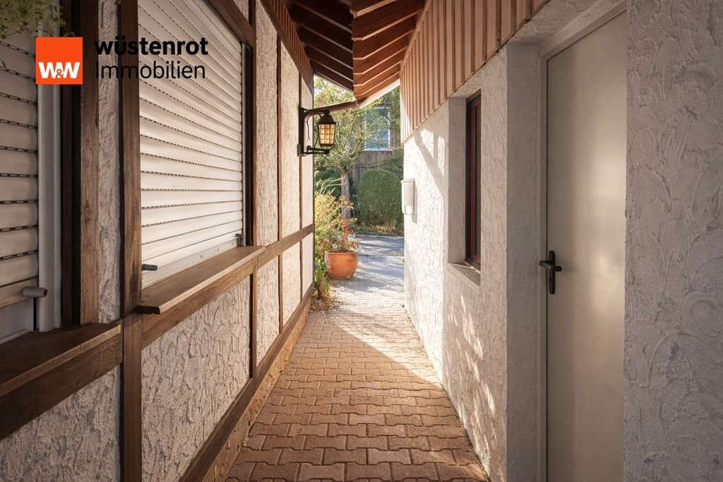 Immobilie in Pliezhausen - Charmantes Einfamilienhaus mit großem Potenzial - Bild 3