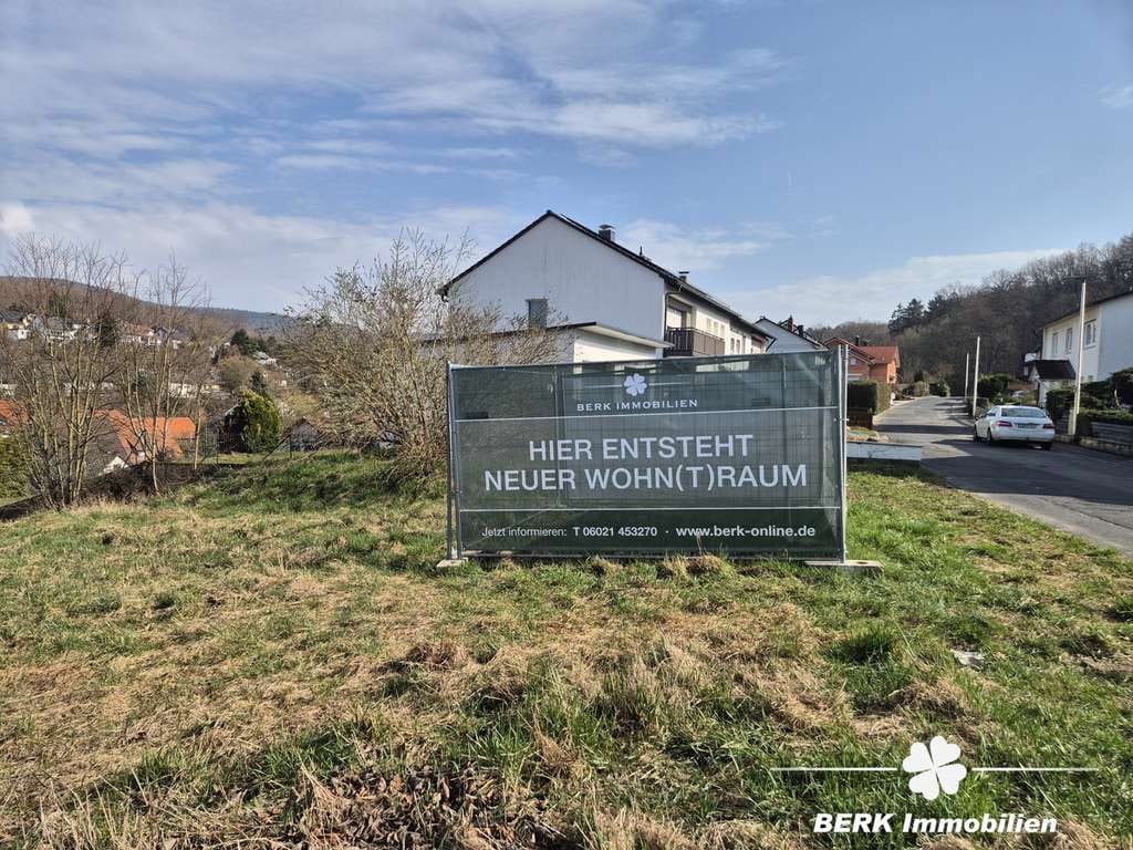 Immobilie in Sailauf - BERK Immobilien - moderne Neubau-Doppelhaushälfte in Sailauf. Ideal für Familien, mit förderfähigem  - Bild 4