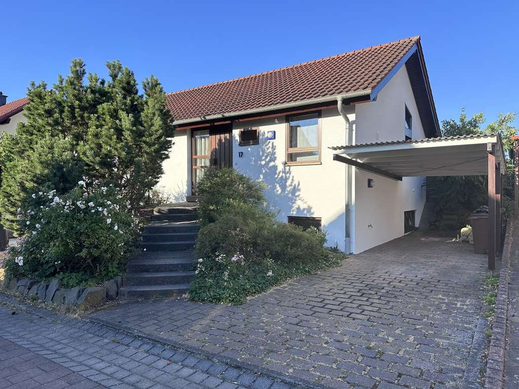 Immobilie in Münchweiler an der Alsenz - Lichtdurchflutetes, Freistehendes Einfamilienhaus in Ortsrandlage - Bild 2