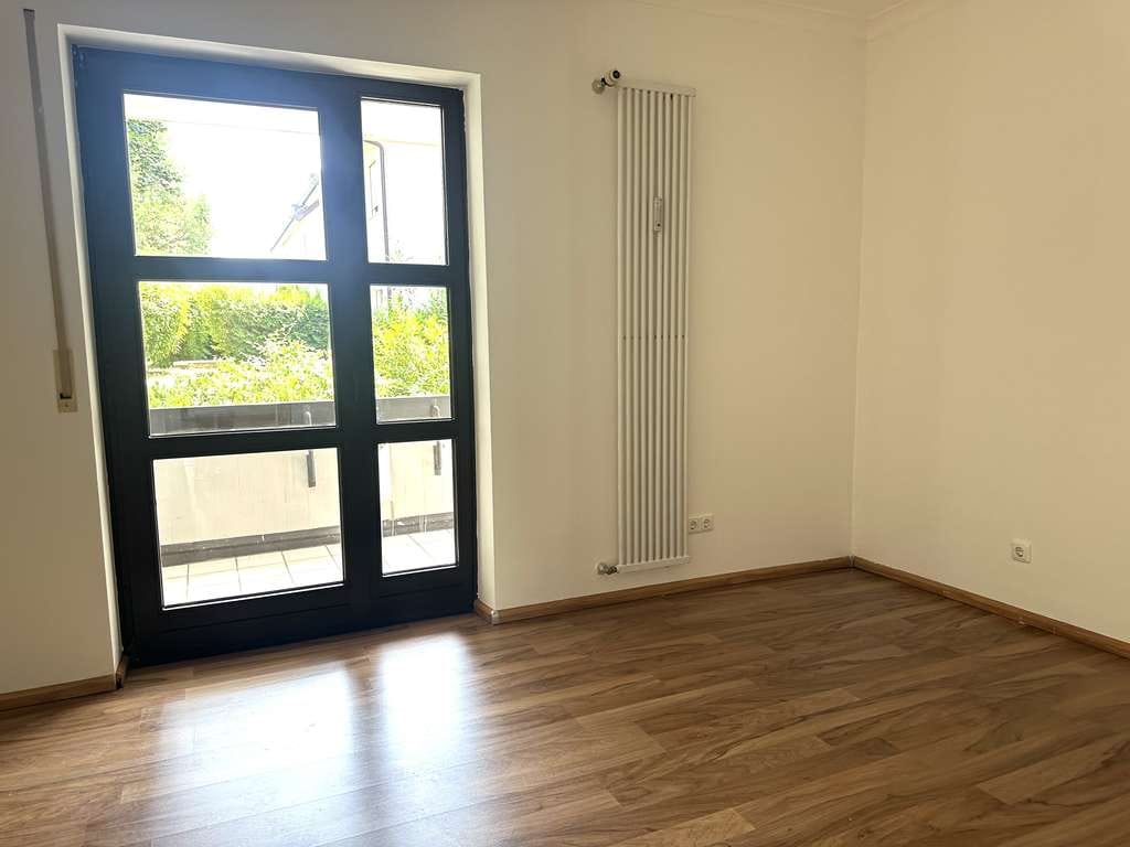 Immobilie in Grünwald - Den eigenen Geschmack verwirklichen! 4-Zimmer-Wohnung in bester Ortskernlage mit zwei Balkonen - Bild 4