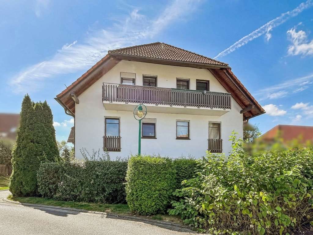 Immobilie in Wachau - Idyllisch wohnen vor den Toren Dresdens – helle DG-Wohnung mit Galerie - Bild 2