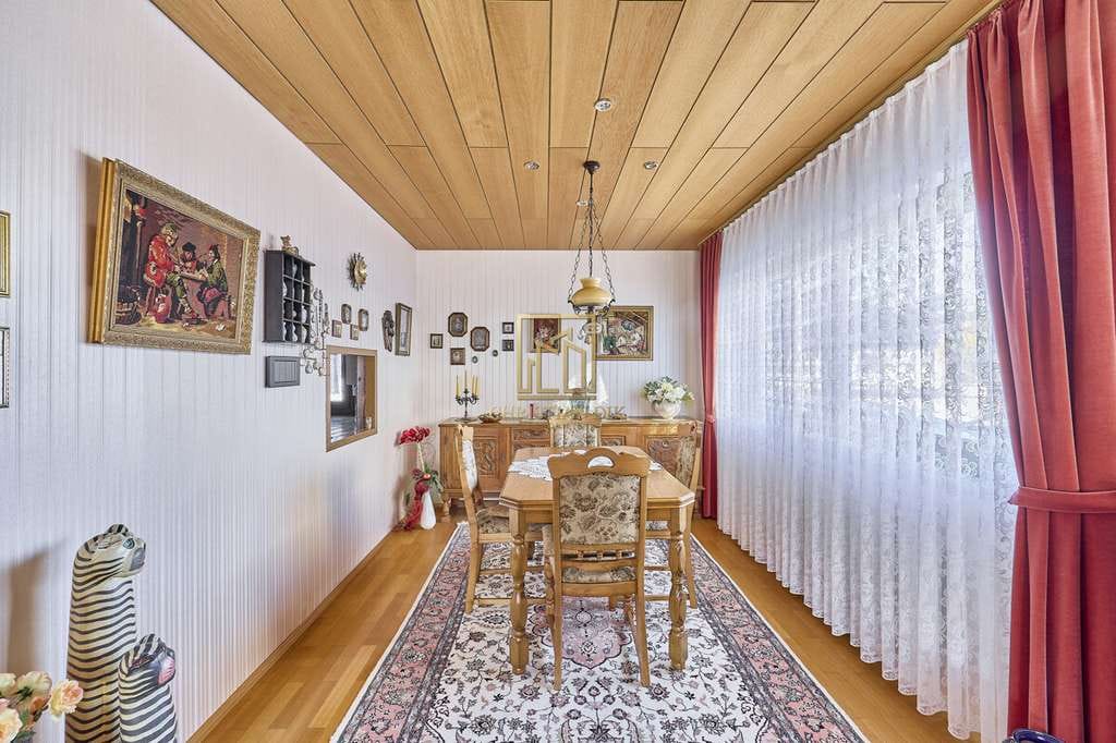 Immobilie in Flörsheim-Dalsheim - Christian Dik Immobilien/ Großzügiger Bungalow in ruhiger Lage – sonniger Garten & große Terrasse - Bild 4