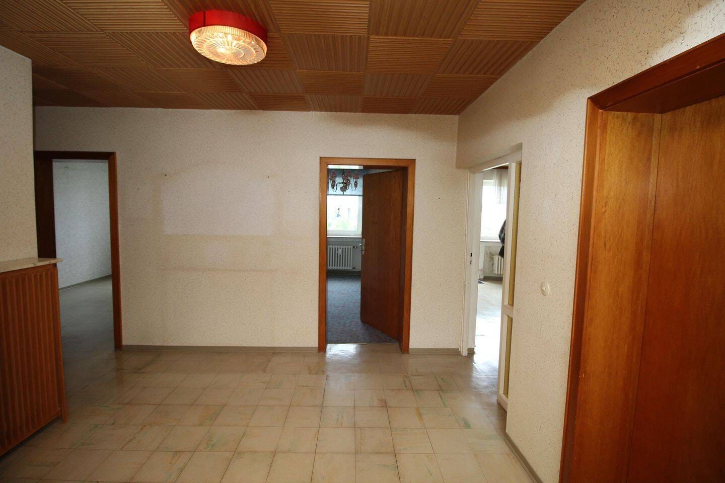 Immobilie in Witten - 3,5 Z-ETW | MIT BALKON + GARAGE | WIT-MITTE, NÄHE CRENGELDANZ/SONNENSCHEIN - Bild 2