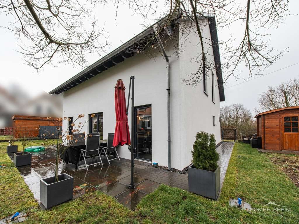 Immobilie in Urmitz - Modernes Neubau-Einfamilienhaus in Urmitz  – Energieeffizient & Familienfreundlich - Bild 2