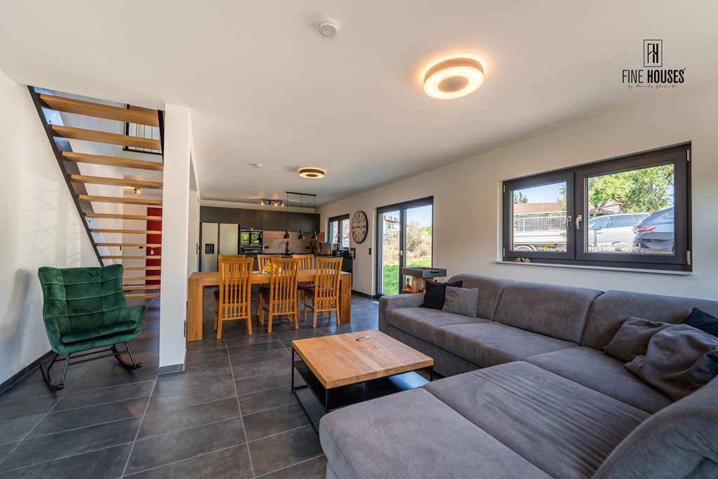 Immobilie in Brombachtal - Familienglück im Grünen - neuwertiges Einfamilienhaus mit großem Garten und modernster Energietechni - Bild 2
