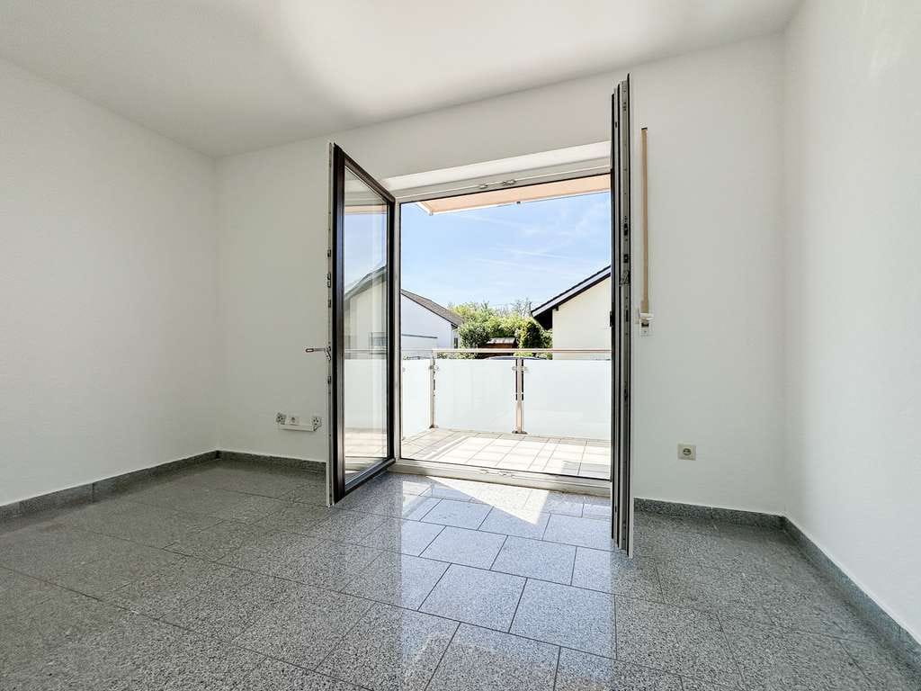 Immobilie in Linkenheim-Hochstetten - Wohnglück mit Balkon - Bild 2