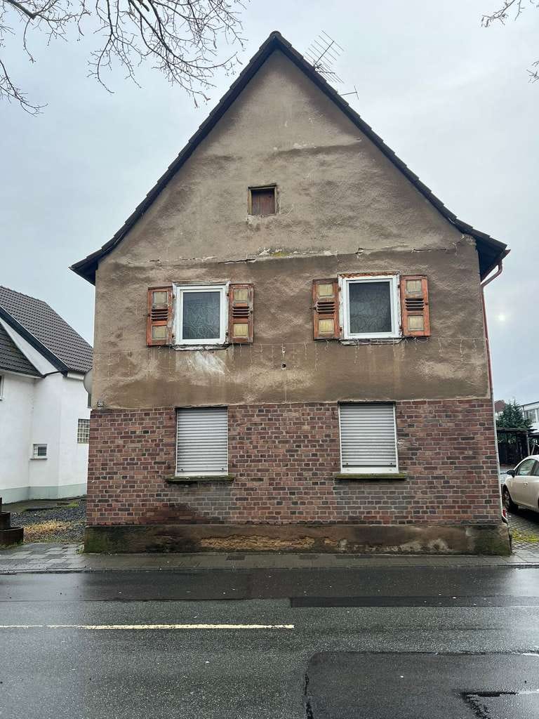 Immobilie in Eppertshausen - Sanierungsbedürftiges, denkmalgeschütztes 3-Familienhaus in Eppertshausen - Bild 0