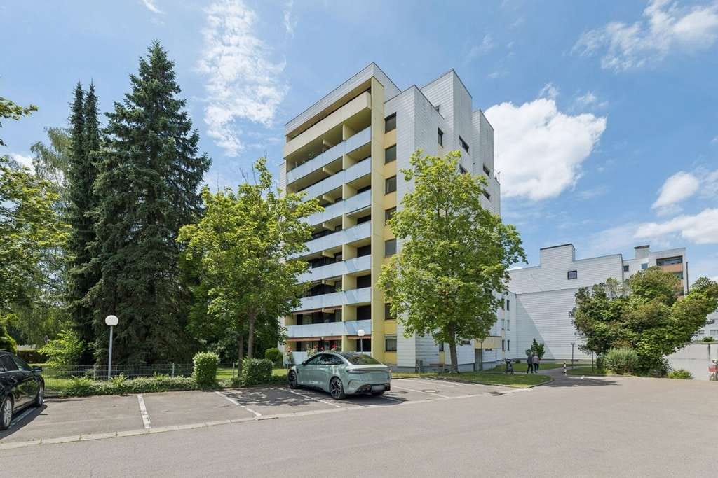 Immobilie in Neuburg an der Donau - Bezugsfreie 2-Zimmer-Wohnung mit überdachtem Balkon, Stellplatz und viel Gestaltungsspielraum - Bild 0