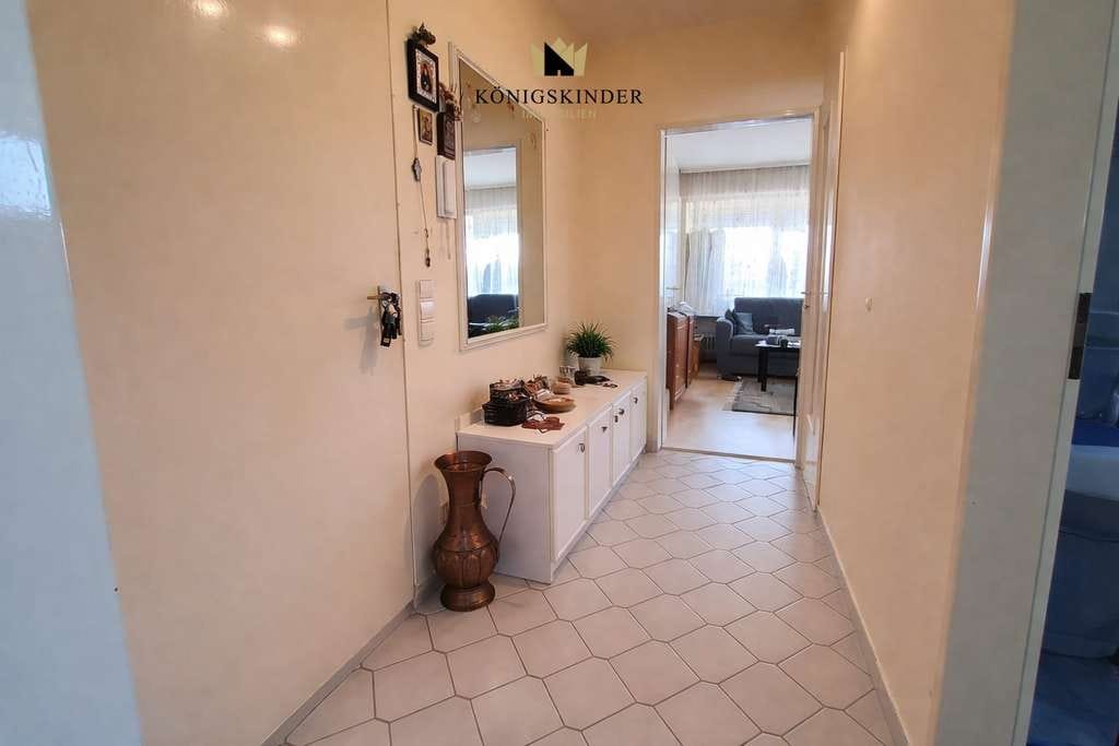 Immobilie in Kirchheim unter Teck - Kapitalanlage oder Eigennutzung in Bestlage!
2-Zi.-Wohnung mit EBK, Balkon & Wintergarten - Bild 2