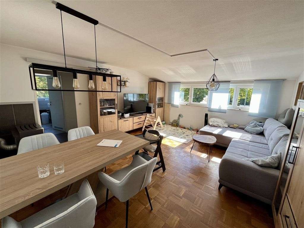 Immobilie in Blaubeuren - Lichtdurchflutete 3-Zimmer-Dachgeschosswohnung in ruhiger Lage von Blaubeuren - Bild 4