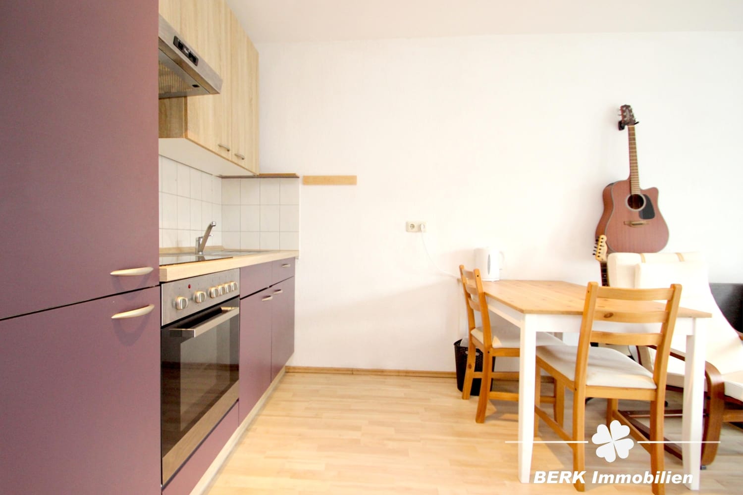 Immobilie in Stockstadt am Main - BERK Immobilien - Attraktive 2-Zimmer-ETW in begehrter Lage inkl. EBK und PKW-Stellplatz - Bild 1