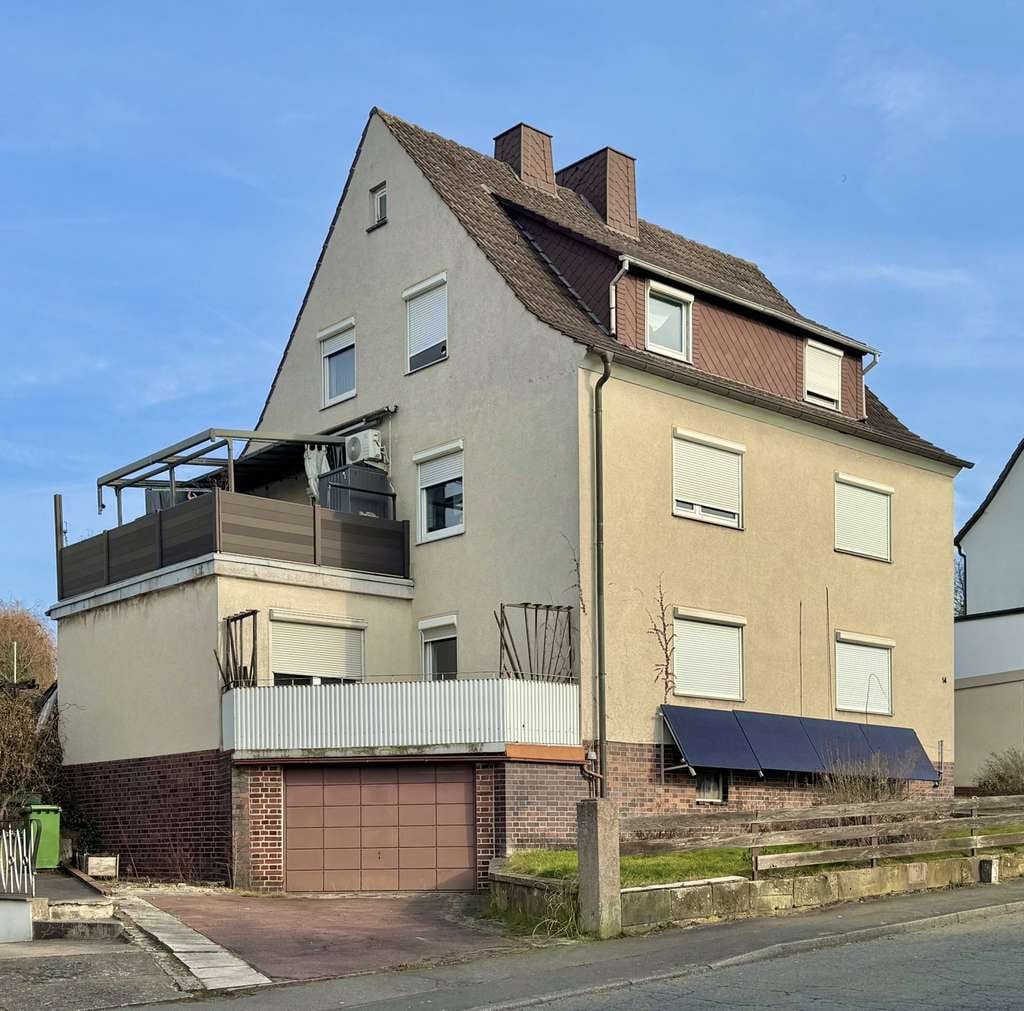 Immobilie in Fuldabrück - Vielseitig nutzbares Zweifamilienhaus mit

ausgebautem Dachgeschoss in schöner Wohnlage v. Bergshs - Bild 0