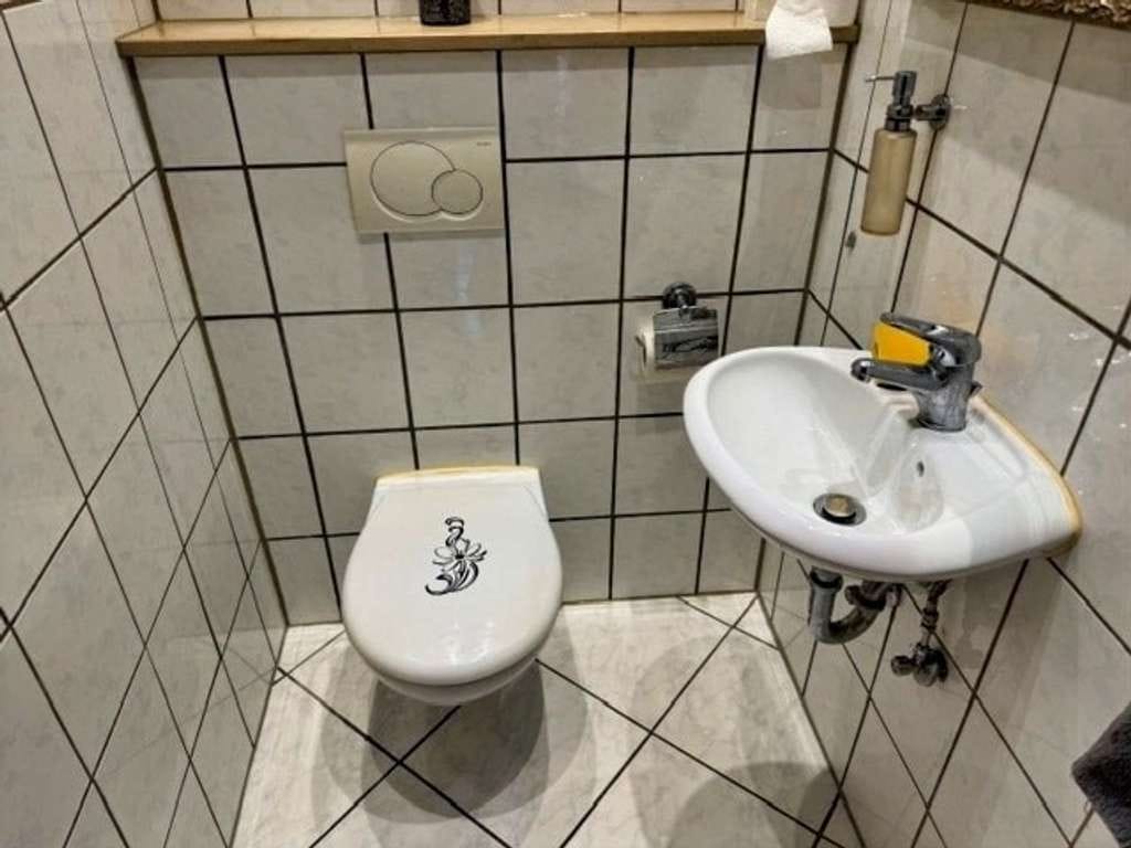 Immobilie in Polch - Charmantes Anwesen mit Entwicklungspotenzial im historischen Ortskern - Bild 4
