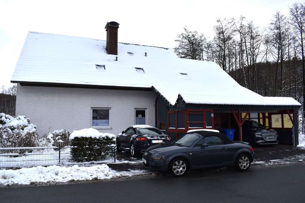 Immobilie in Bad Driburg - TOP Angebot - 3 Familienhaus in guter Lage und unverbaubarem Weitblick - Bild 0