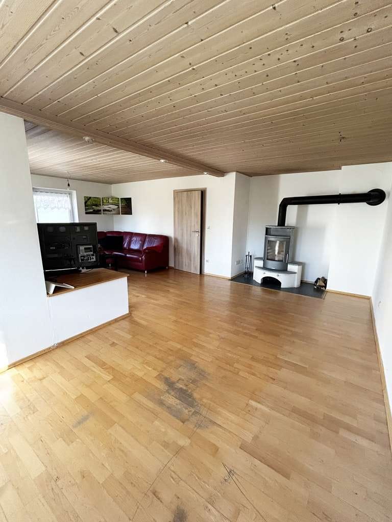 Immobilie in Kammlach - Charmantes Doppelhaus mit Garage, Terrasse & Einbauküche in Kammlach - Bild 2