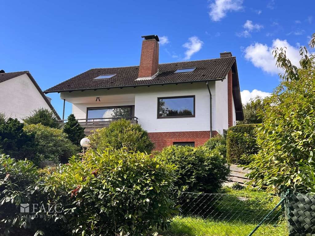 Immobilie in Seedorf - ***Attraktives Einfamilienhaus mit großzügiger Wohnfläche und Garten - Ideal für Familien*** - Bild 1