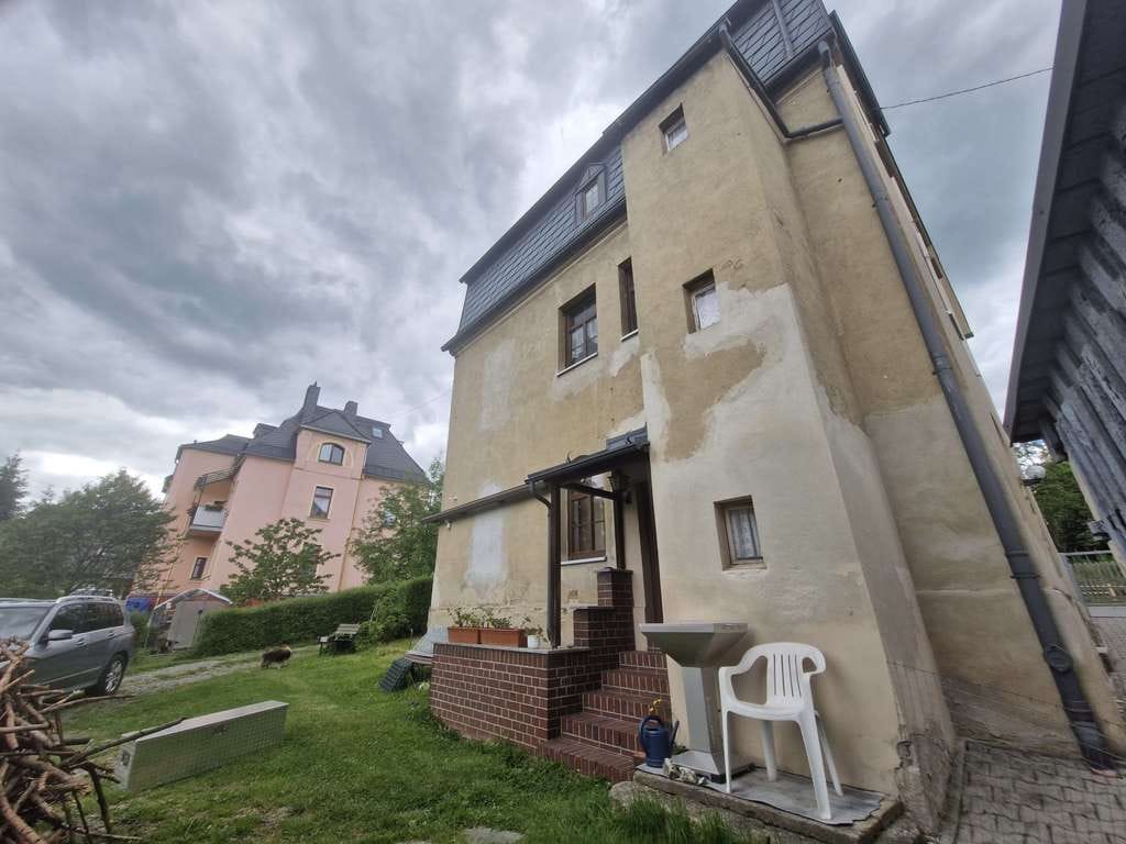 Immobilie in Lößnitz - Zweifamilienhaus mit Ausbau- und Gestaltungsmöglichkeiten in Lößnitz! - Bild 3