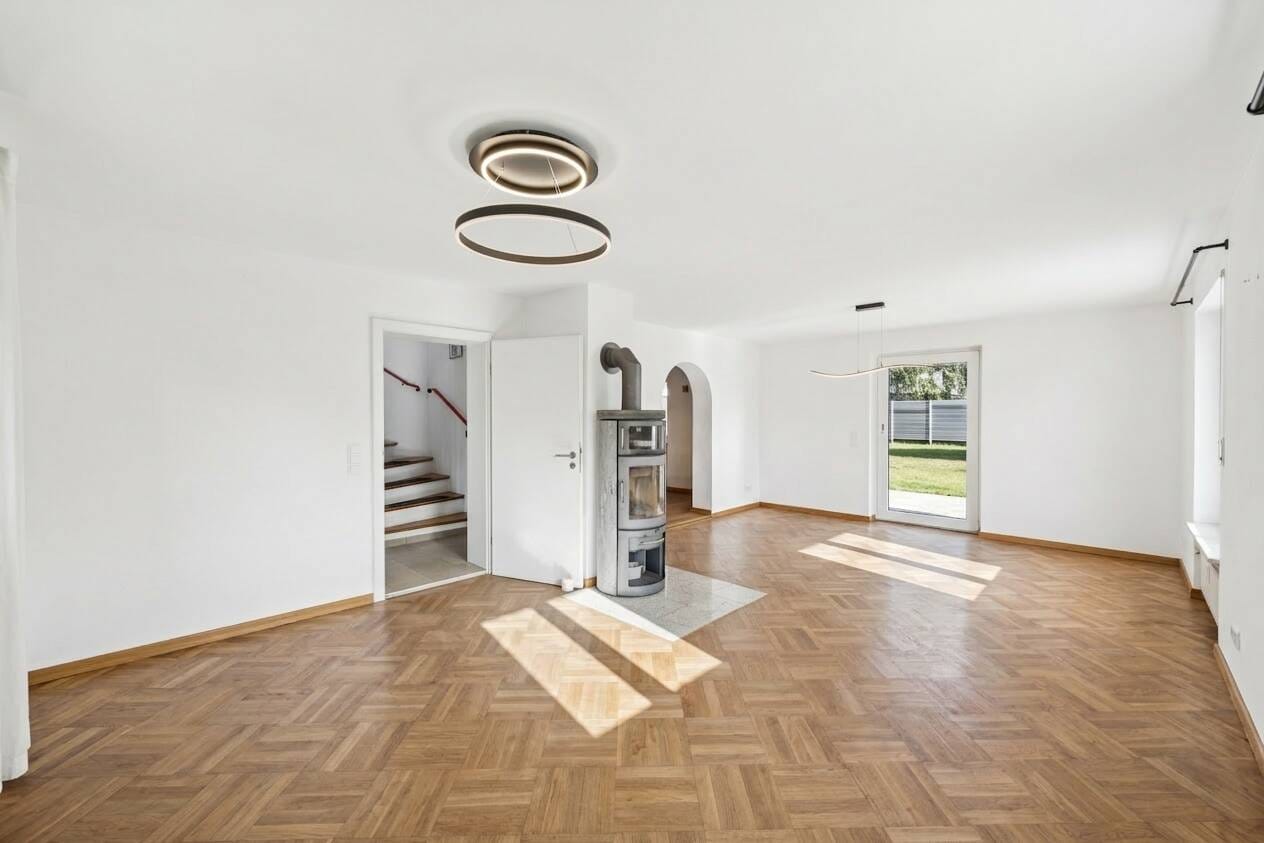Immobilie in Grünwald - Freistehendes Einfamilienhaus in zentraler Lage - Bild 1