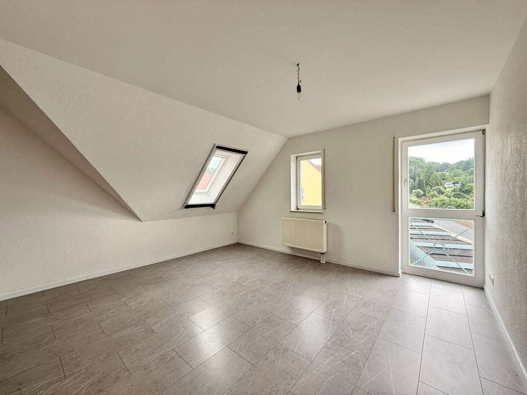 Immobilie in Weißenborn/Erzgebirge - 2-Zimmer-Dachgeschosswohnung mit offenem Wohnkonzept - Bild 0
