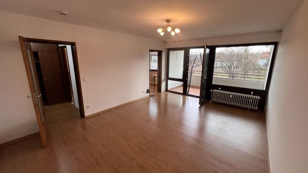 Immobilie in Holzkirchen - 1-Zimmer-Appartement mit Südloggia und Tiefgaragenstellplatz  (provisionsfrei) - Bild 2