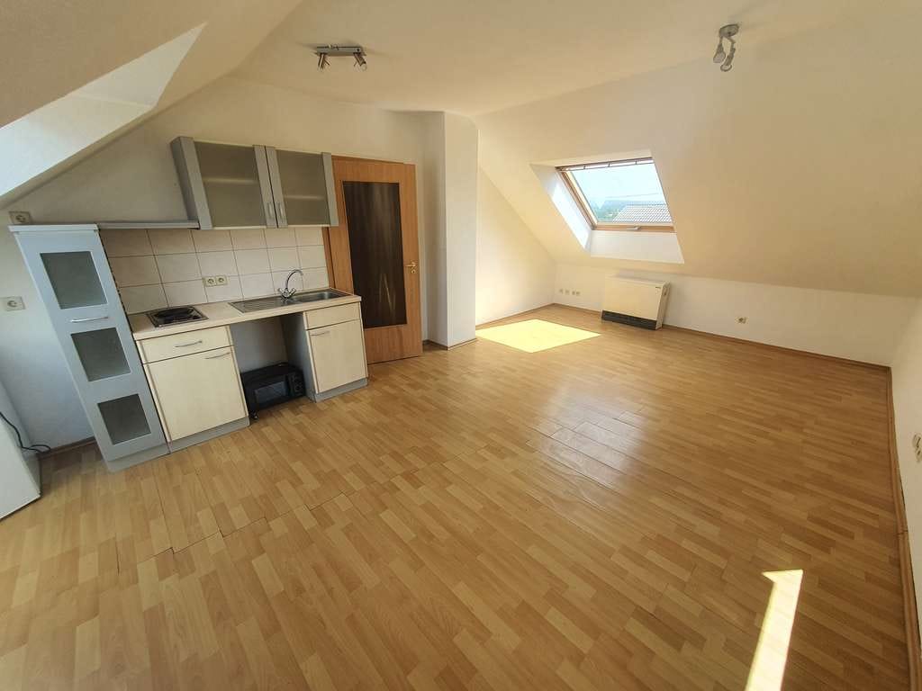 Immobilie in Backnang - 2-Zimmer-Wohnung mit Tageslichtbad, Einbauküche in sehr guter Lage! - Bild 0