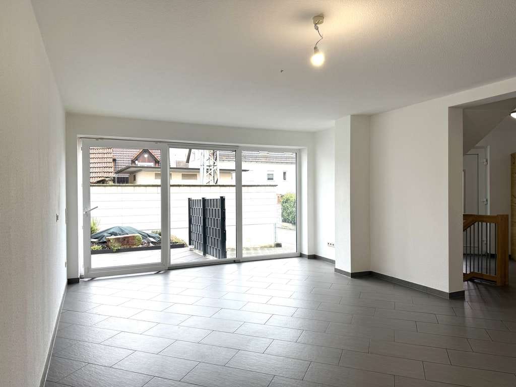 Immobilie in Kapsweyer - Tolles, großzügiges Einfamilienhaus im ruhigen Ortskern - Bild 2