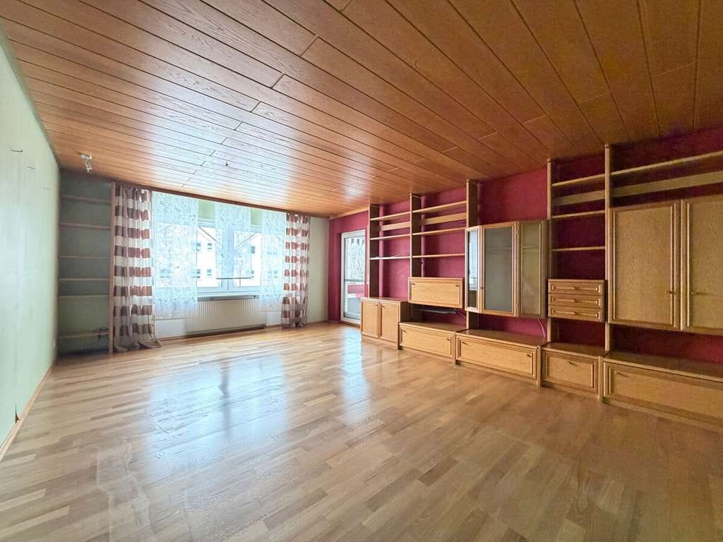 Immobilie in Herbrechtingen - Lichtdurchflutetes Juwel: 3 Zimmer- 2 Balkone - pure Lebensqualität! - Bild 3