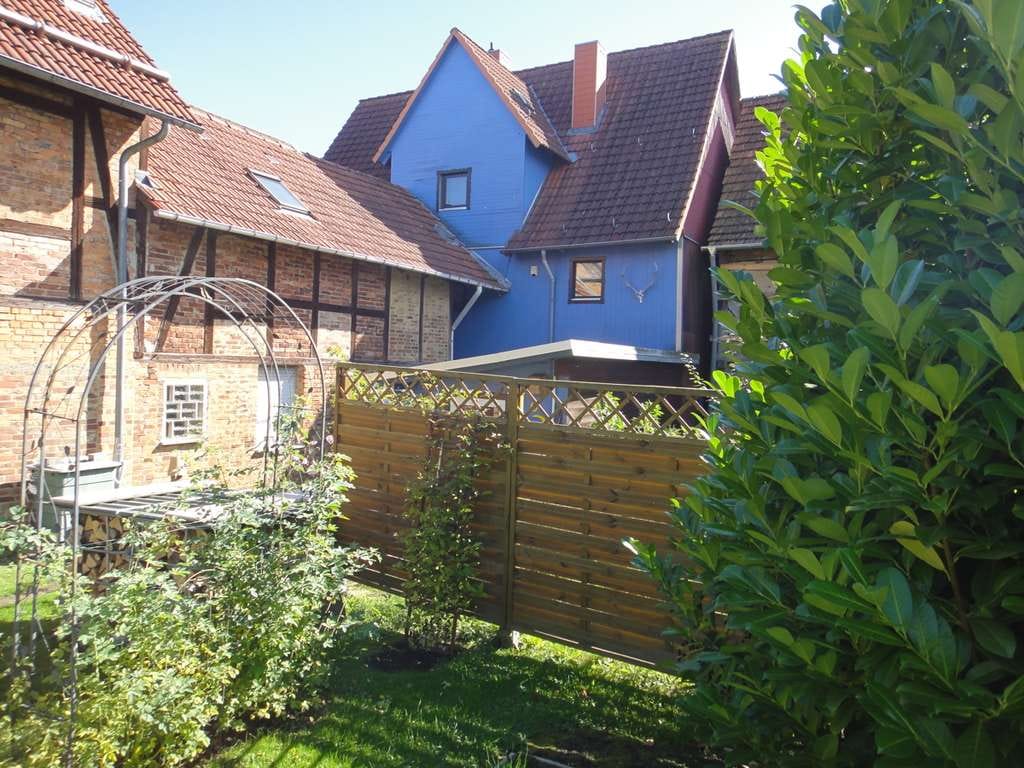 Immobilie in Helsa - gepflegtes und gemütliches Einfamilienhaus mit Garten und Gartenhaus - Bild 2
