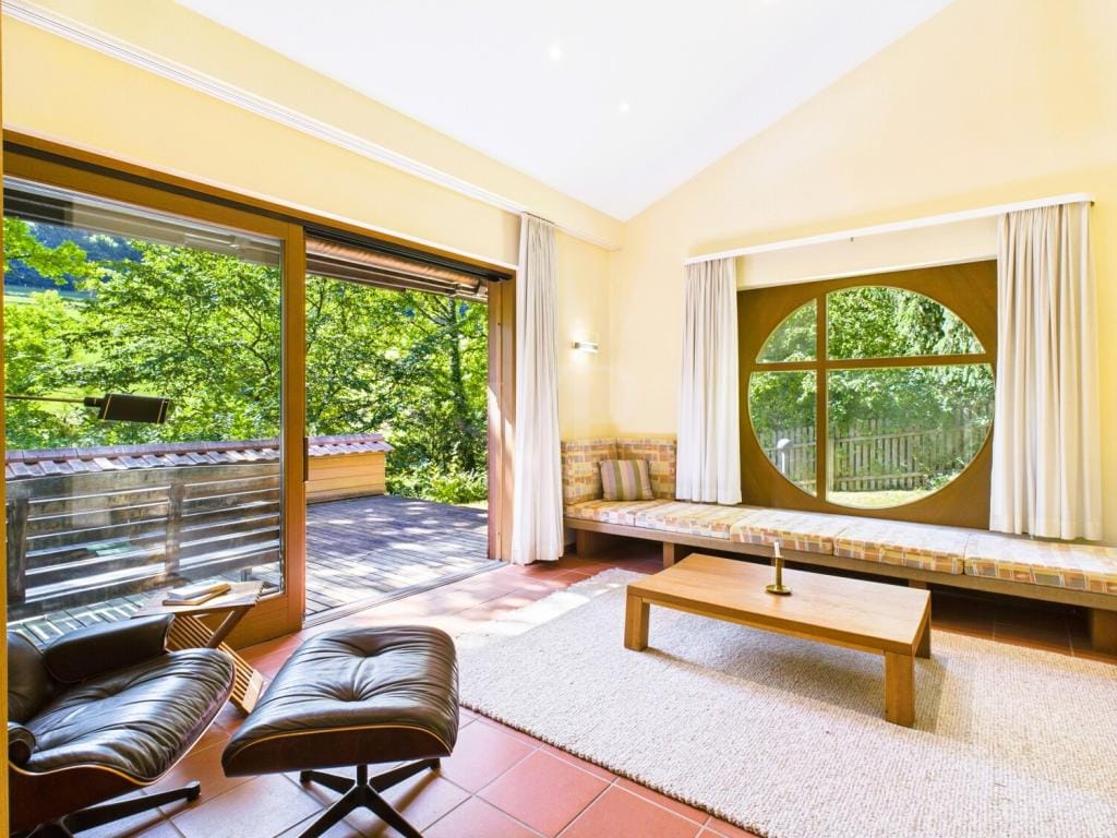 Immobilie in Kleinheubach - Ruheoase in wunderschöner Natur - Ferienhaus mit besonderer Architektur - Bild 3