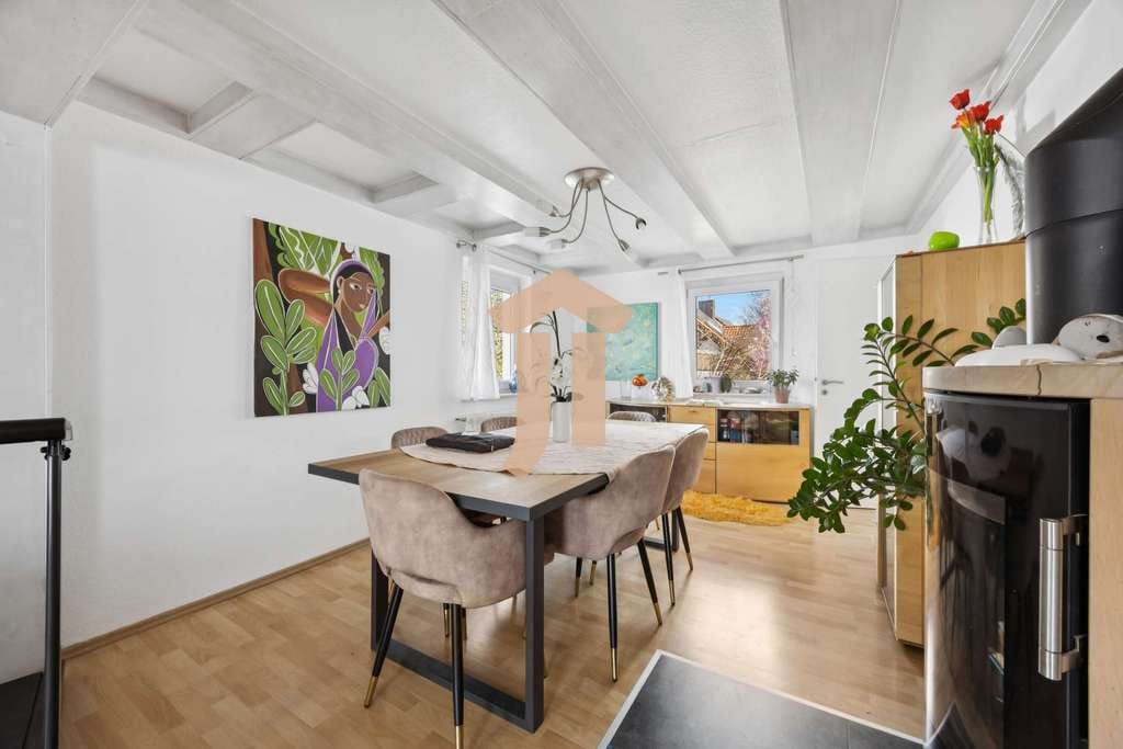 Immobilie in Ellhofen - Doppelhaushälfte mit Potential in Ellhofen sucht neuen Eigentümer - Bild 1