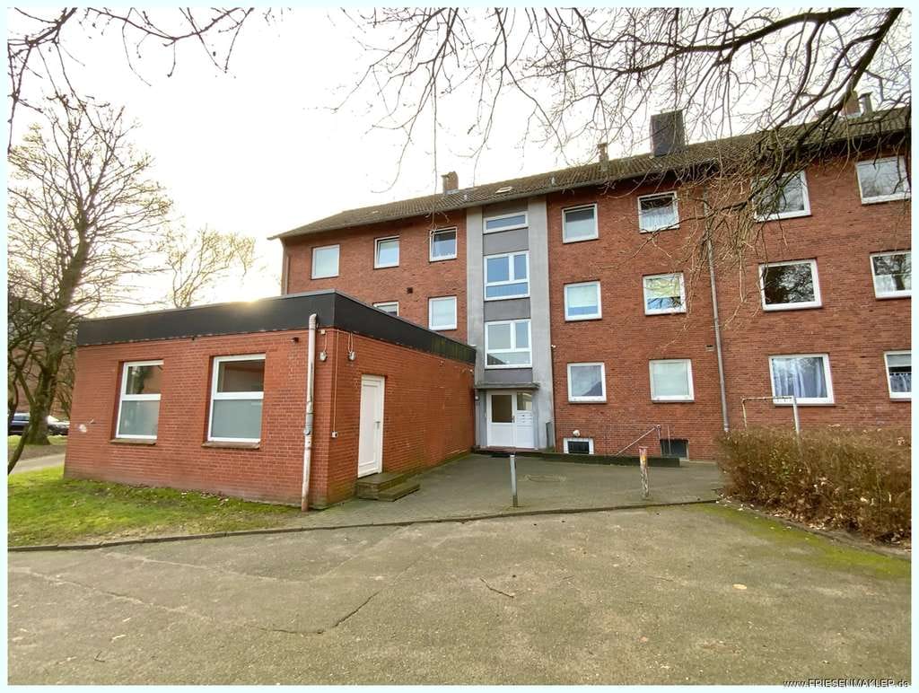 Immobilie in Husum - BEZUGSFREI: 2 Zimmer-Wohnung mit Südbalkon, großem Dachbodenraum + Garage in zentrumsnaher Wohnlage! - Bild 1