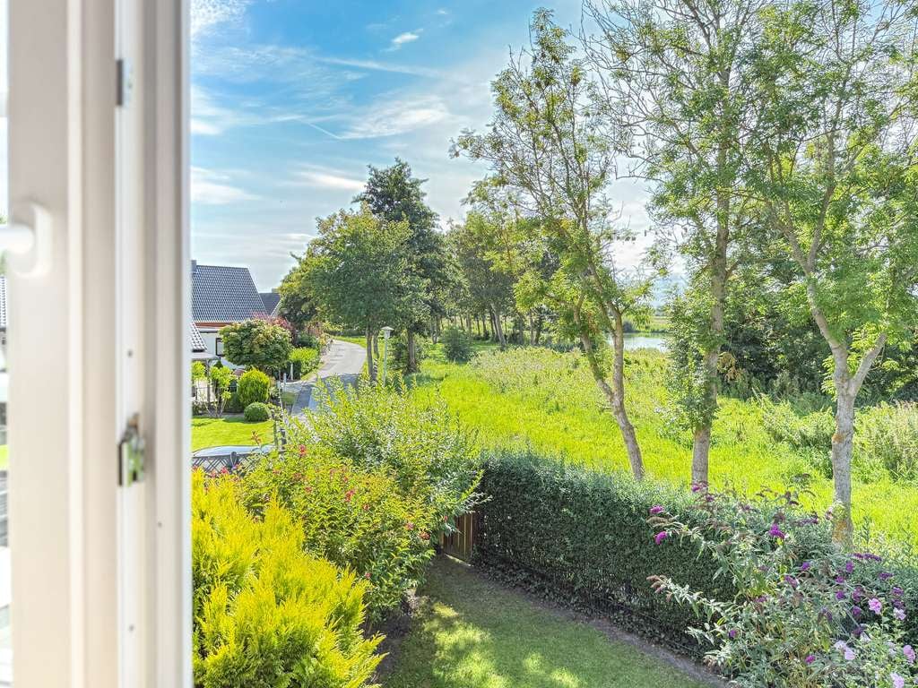 Immobilie in Westerdeichstrich - Reihenhaus mit Wasserblick | Kurz vor Büsum - Bild 1