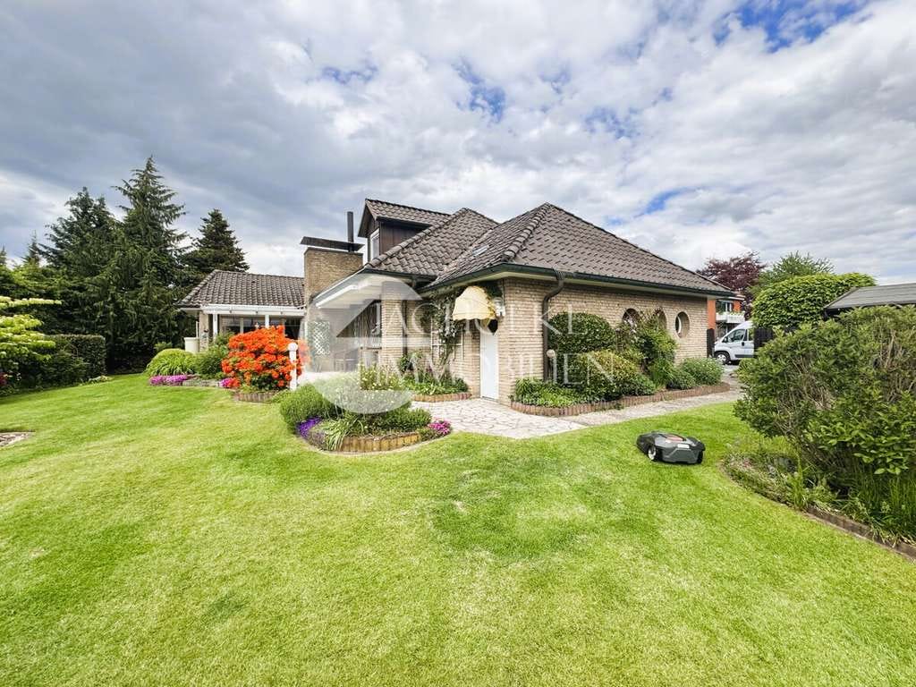 Immobilie in Ebstorf - Wohnen wie im eigenen Park – Exklusiver Bungalow mit traumhafter Gartenanlage in Ebstorf - Bild 5