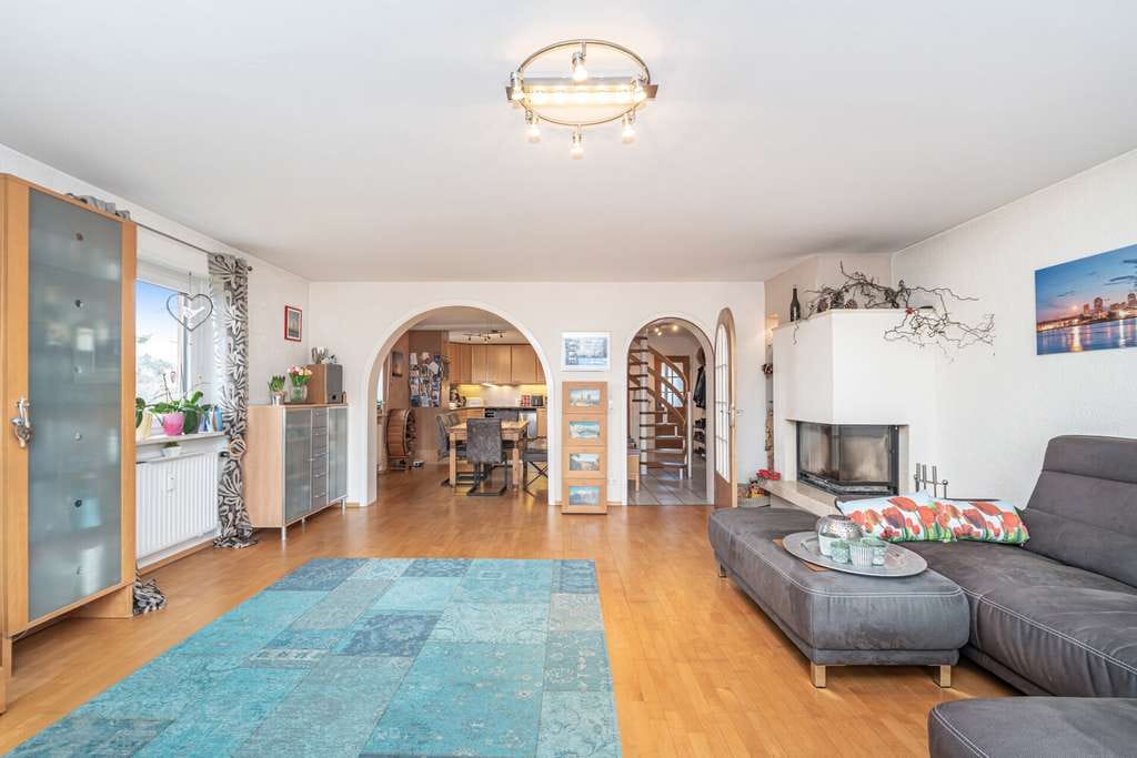 Immobilie in Bad Heilbrunn - Freiraum mit Alpenkulisse – großzügige Haus-in-Haus-Wohnung in ruhiger Lage von Hohenbirken - Bild 2