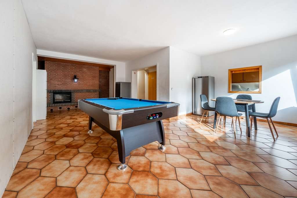 Immobilie in Bispingen - Zwei Häuser, ein starkes Gesamtpaket: Ein Traum in der Lüneburger Heide mit Pool und Sauna - Bild 2