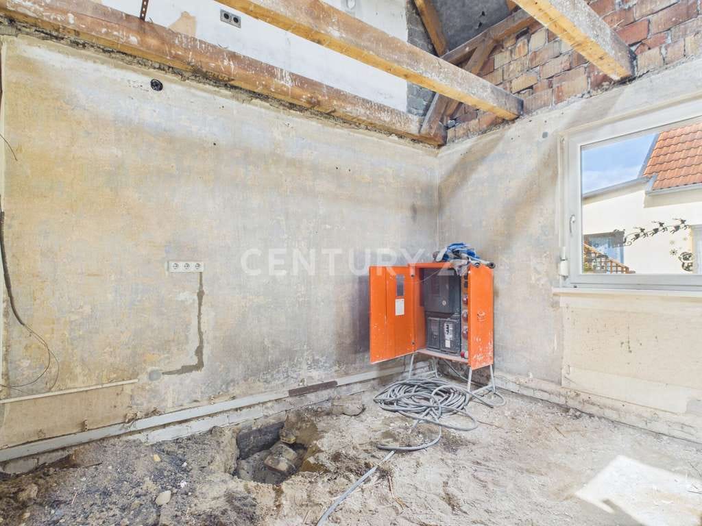Immobilie in Leegebruch - Sanierungsobjekt mit Potenzial-Einfamilienhaus auf 778m² Grundstück in Leegebruch - Bild 2