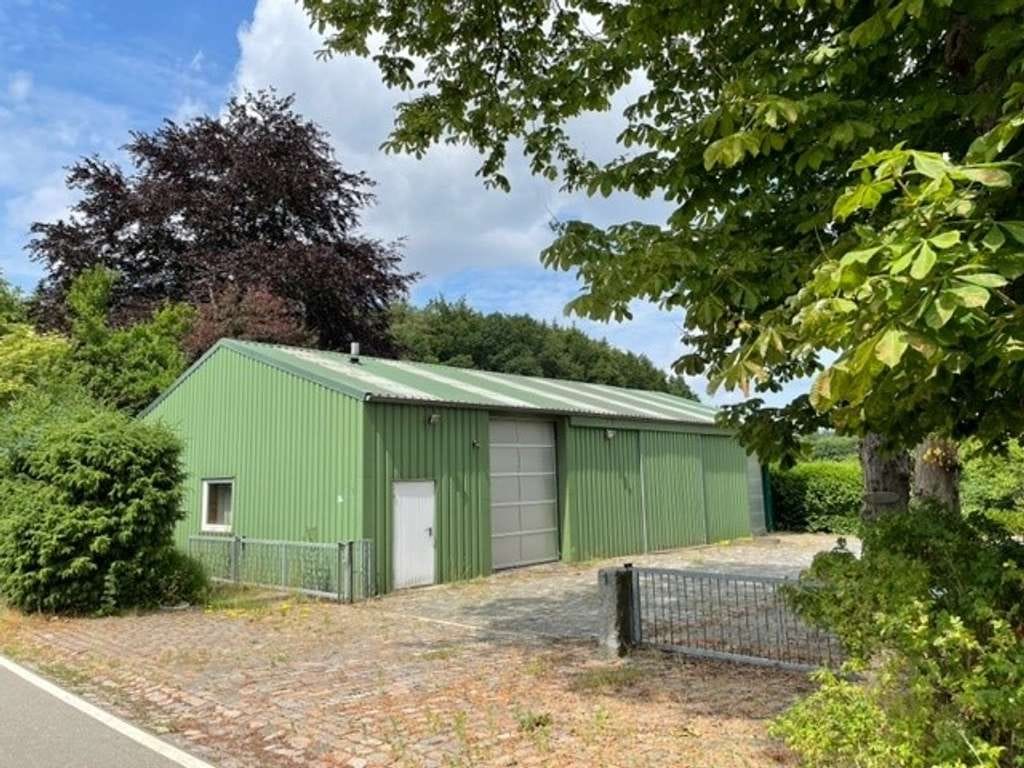 Immobilie in Nehms - Wohnen mit Weite: Resthof mit 4 ha Fläche und Nebengebäude - Bild 2