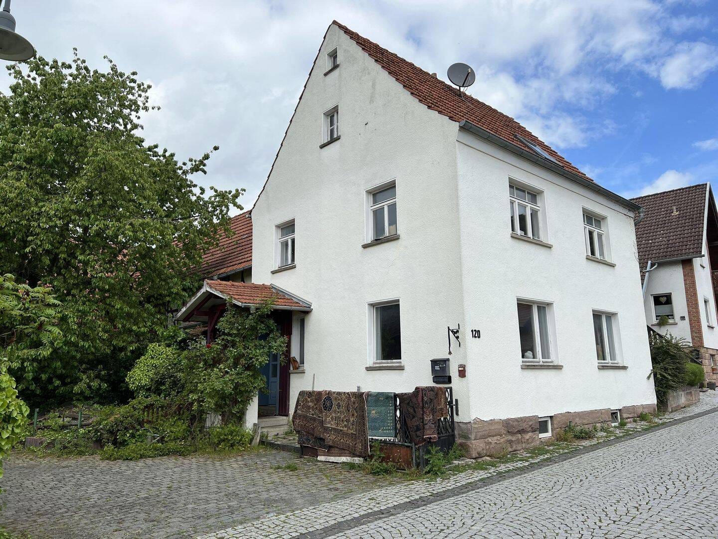 Immobilie in Gerbershausen - Dreiseitenhof mit Wohngebäude, Scheune, Lager- und Garagengebäude - Bild 3