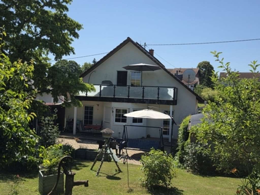 Immobilie in Wallerfangen - *** Freistehendes 3 Familienhaus mit Blick ins Grüne *** - Bild 0