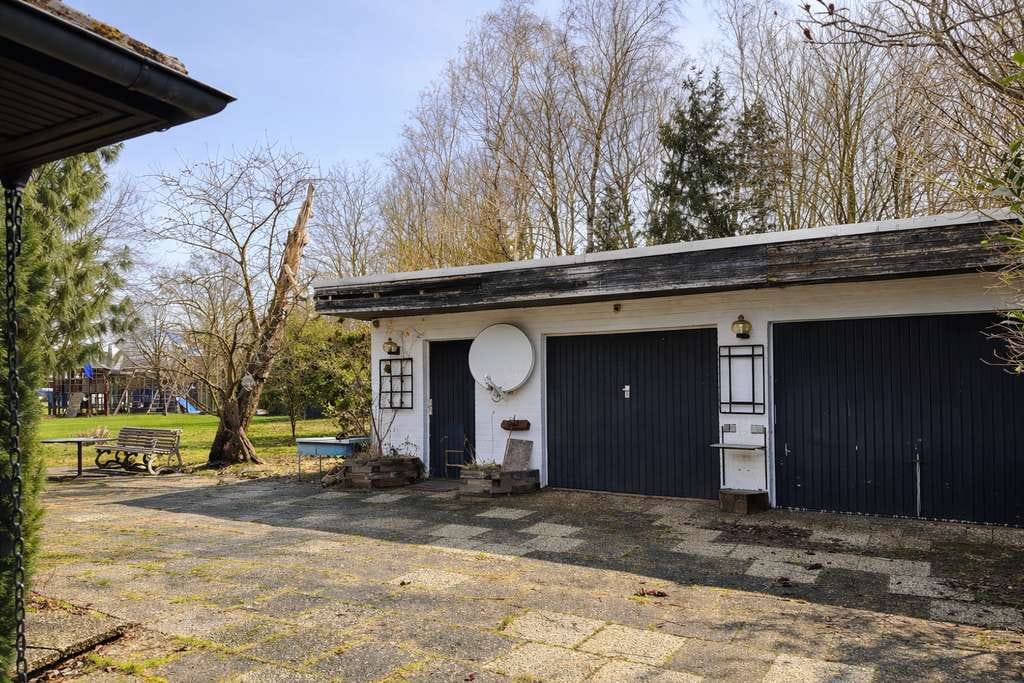 Immobilie in Büchen - Ihr Familienglück im Grünen – Zuhause mit Kamin, Garten und großem Potenzial in Klein Pampau - Bild 4