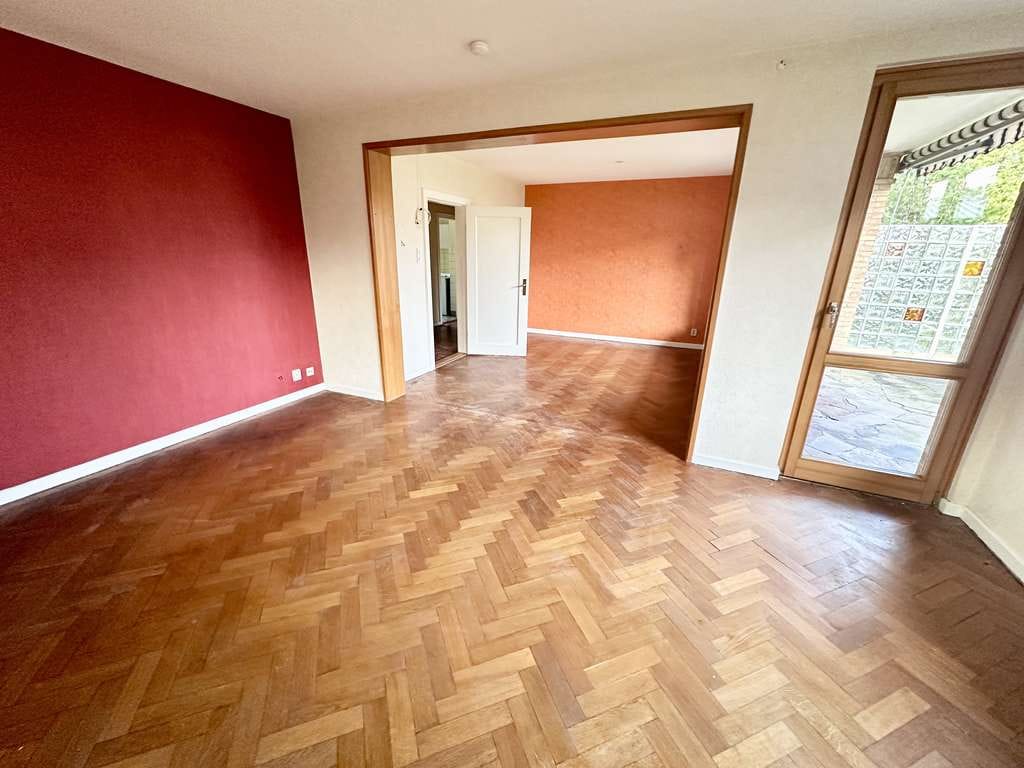 Immobilie in Büdelsdorf - Besonders familiengerechtes, charmantes Einfamilienhaus mit Doppelgarage und tollem Garten! - Bild 4