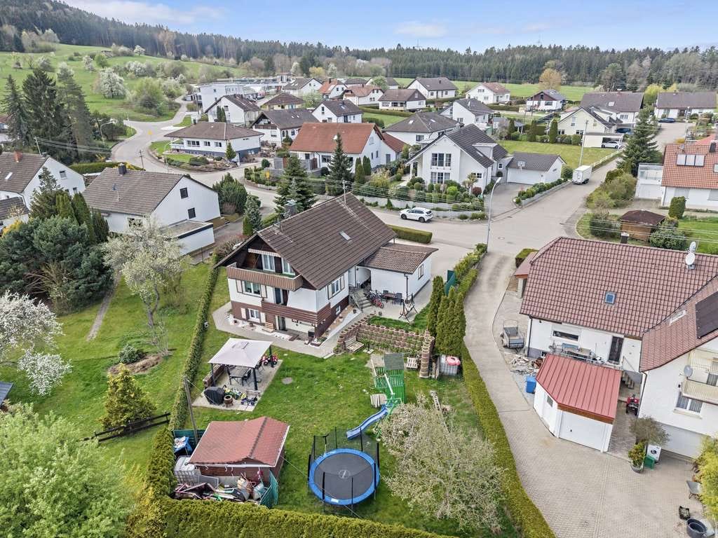 Immobilie in Balingen - Familienidylle mit großem Garten  &     viel Platz - Bild 3