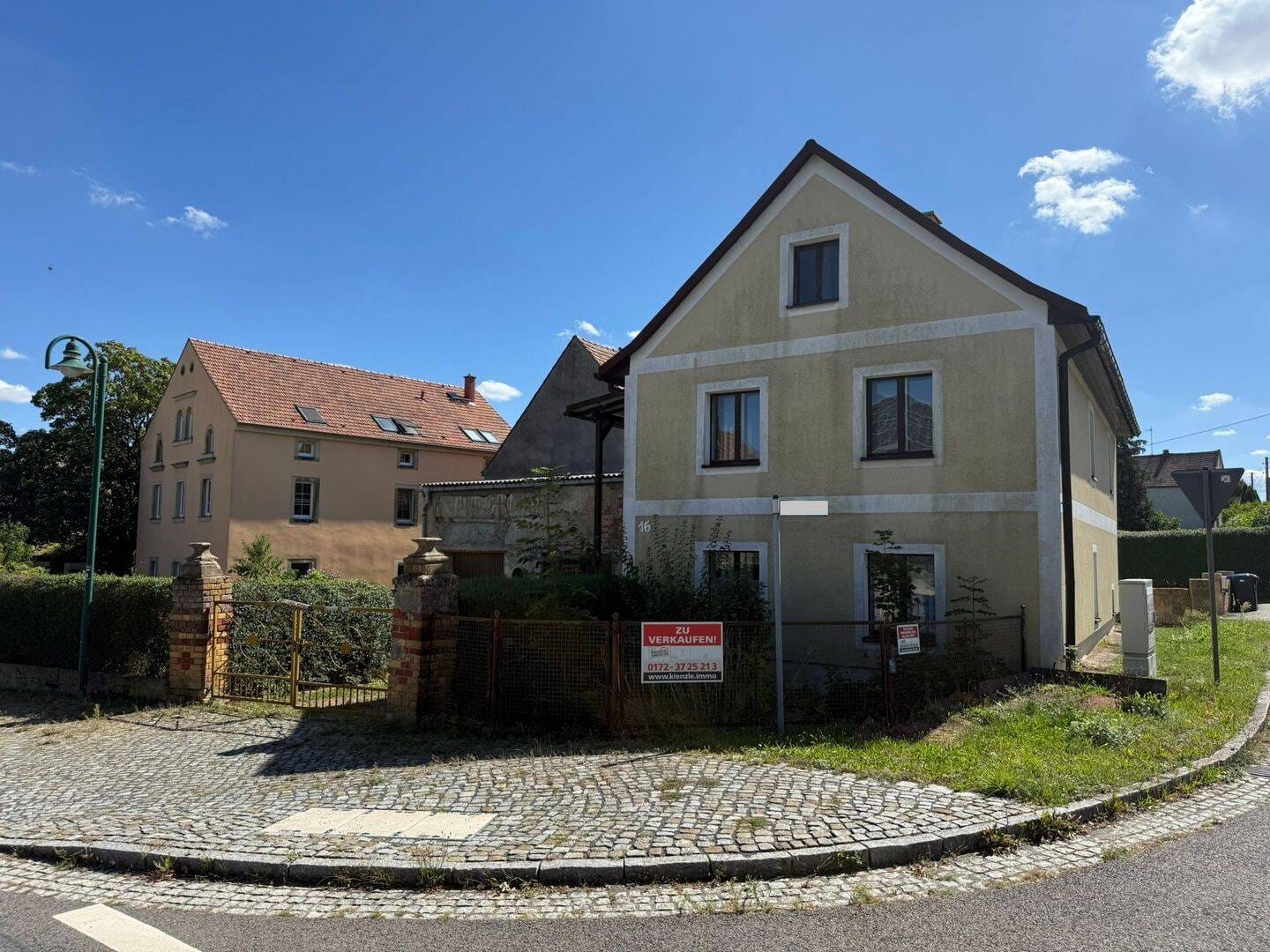 Immobilie in Priestewitz - Einfamilienhaus mit Doppelgarage und Terrasse in Gävernitz - Sanierungsobjekt mit Potenzial - Bild 0