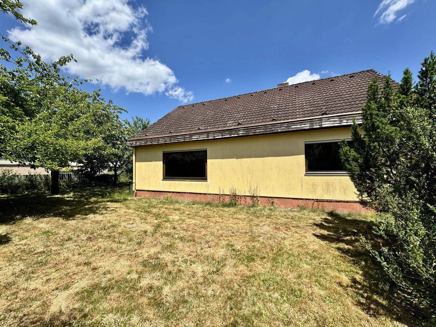 Immobilie in Ebermannsdorf - Verwirklichen Sie Ihre Wohnträume! Einfamilienhaus in Ebermannsdorf, Landkreis Amberg-Sulzbach - Bild 1