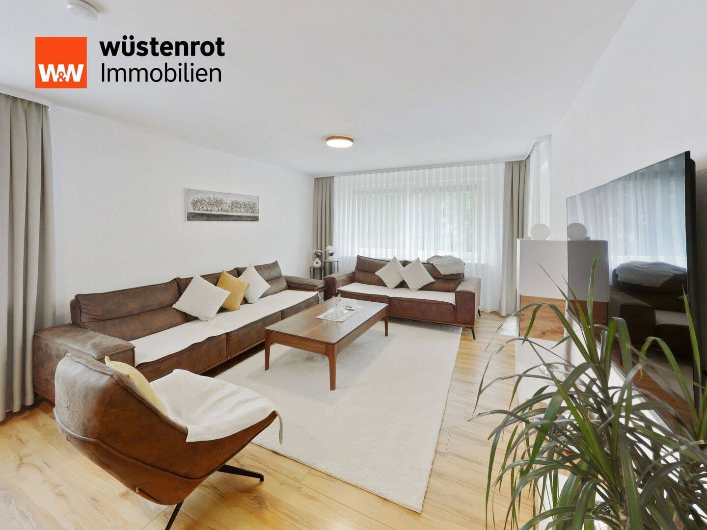 Immobilie in Springe - 4-Zimmer-Wohnung mit Aufzug - modernisiert, vermietet & ausbaufähig - Bild 0