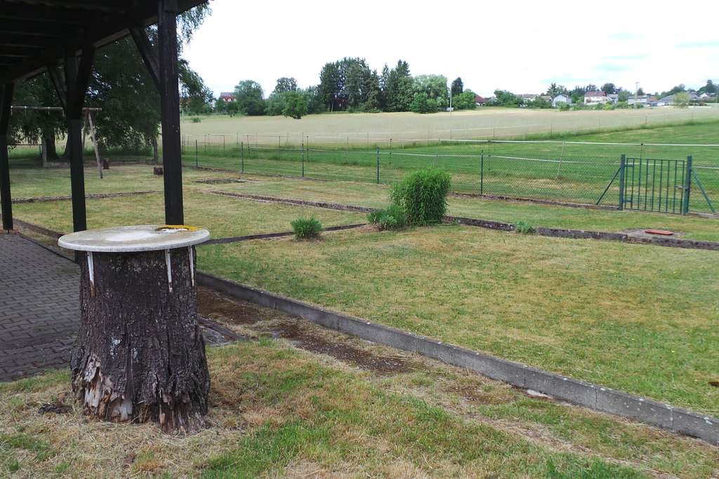 Immobilie in Trippstadt - Viel Potenzial in Top-Lage von Trippstadt - Sanierungsbedürftiges EFH mit Traumgrundstück - Bild 4